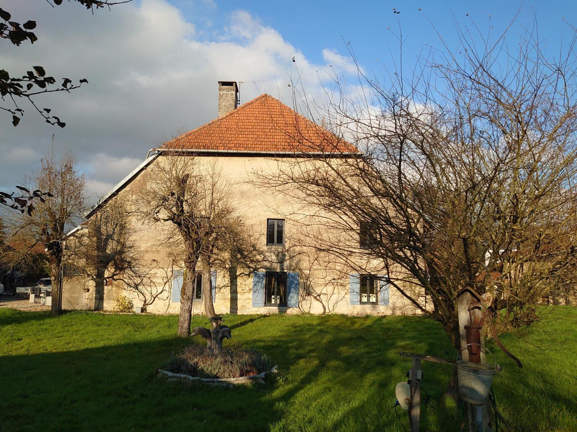 Chambre D'Hotes Juste-Confortable Fleurey-les-Lavoncourt Exterior photo