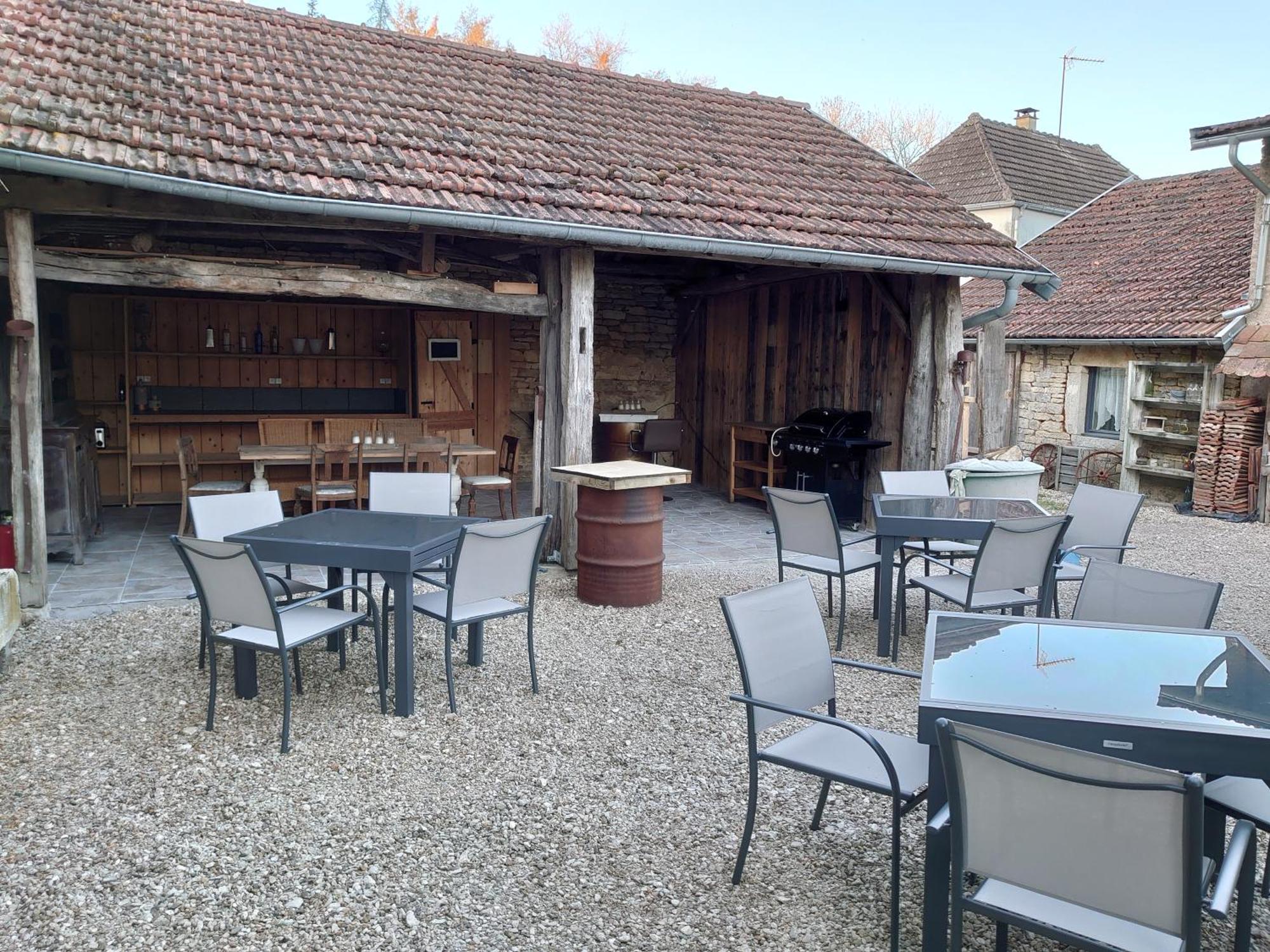 Chambre D'Hotes Juste-Confortable Fleurey-les-Lavoncourt Exterior photo